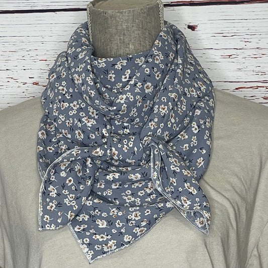 Dainty Cream Floral
